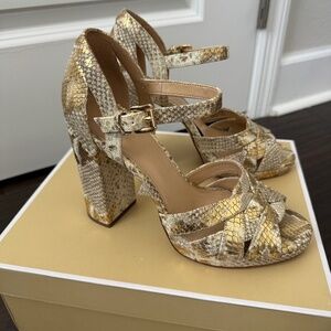 MICHAEL KORS Annaliese Metallic Snake-Embossed Platform Heeled Sandals size 7.5